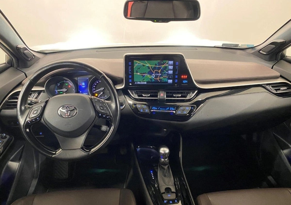 Toyota C-HR cena 89900 przebieg: 55610, rok produkcji 2017 z Pobiedziska małe 232